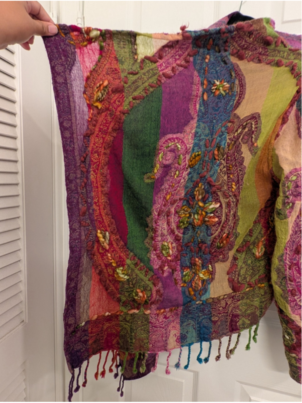 Boho Patchwork Fringed Kimono Jacket | Paisley Textured Open Front Cardigan Gyps - Picture 5 of 7